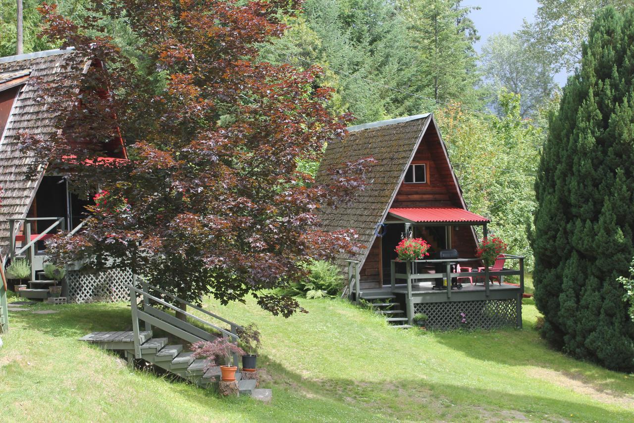 Sunny Bluffs Chalets Kaslo Exterior foto