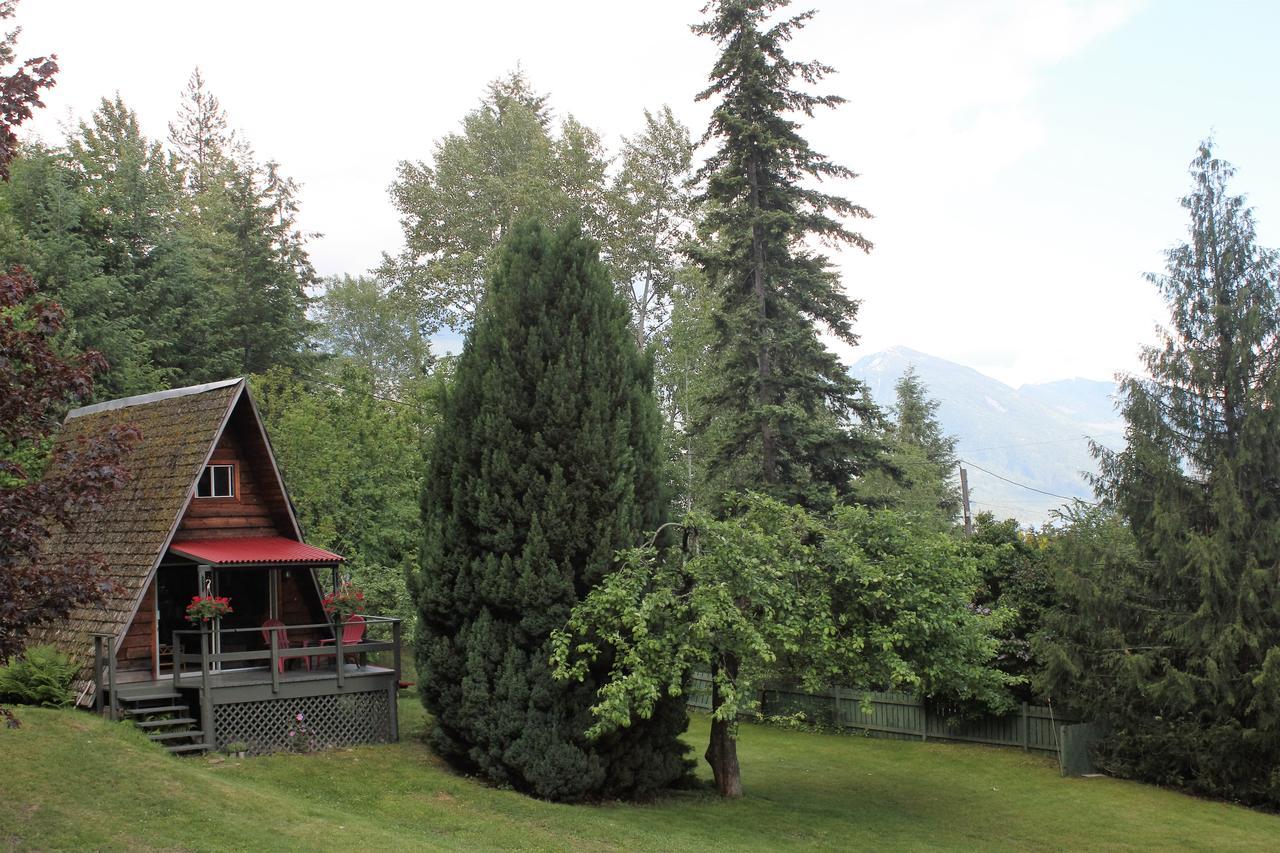 Sunny Bluffs Chalets Kaslo Exterior foto