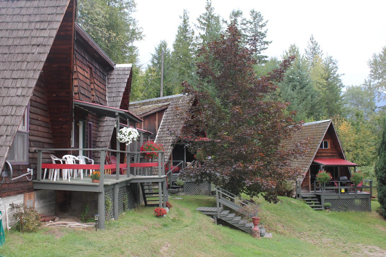 Sunny Bluffs Chalets Kaslo Exterior foto